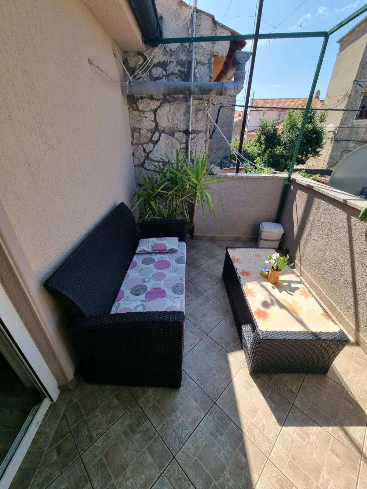 Apartment N&M Omišalj Dış mekan fotoğraf
